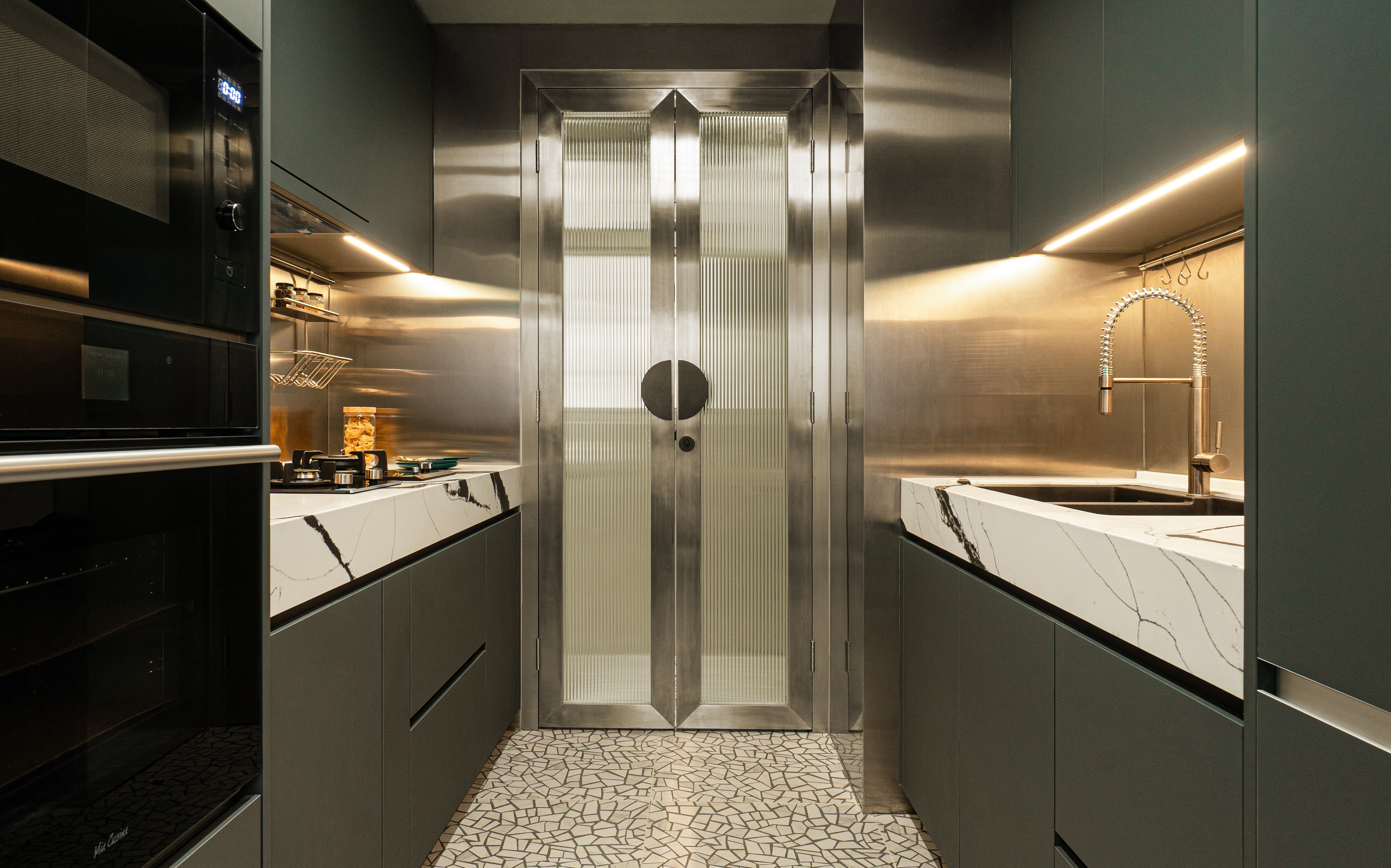 Stylish Olive Green Kitchen Cabinets Give Off A Sense of Luxury